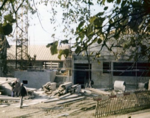 1970_Construction-salle-communale_Compesières_(Alfred_Barthassat) (4)